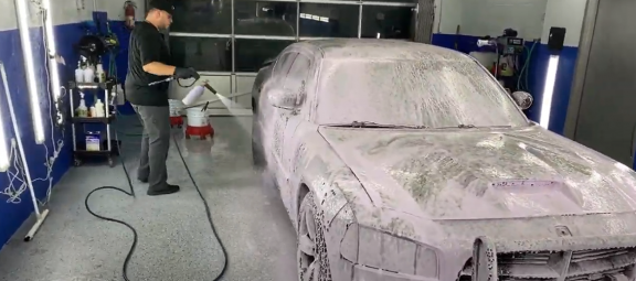 Washing Your Car Like a Pro &#8211; Part 1: Cleaning the Exterior