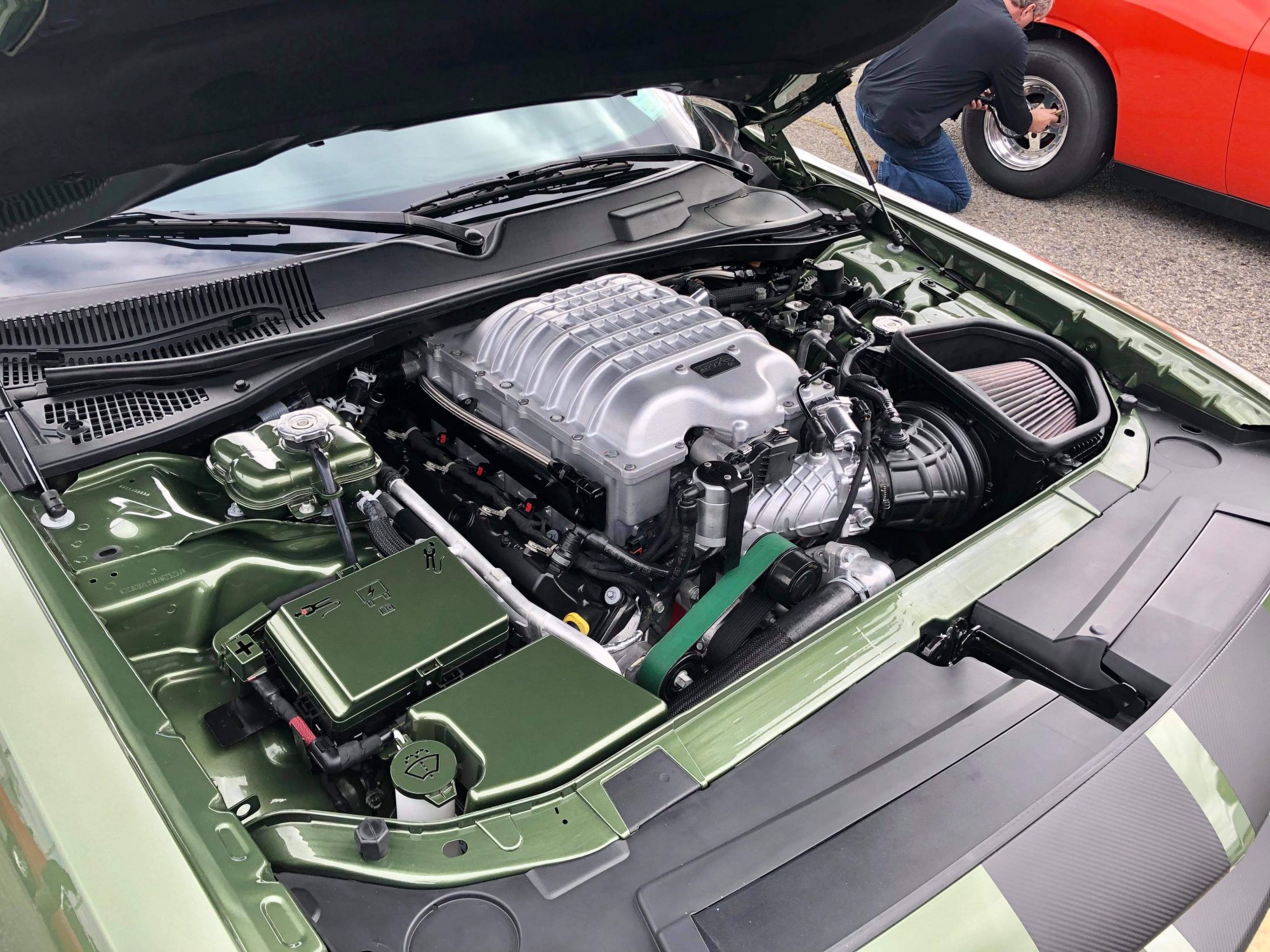Dodge Challenger SRT Hellcat Redeye engine