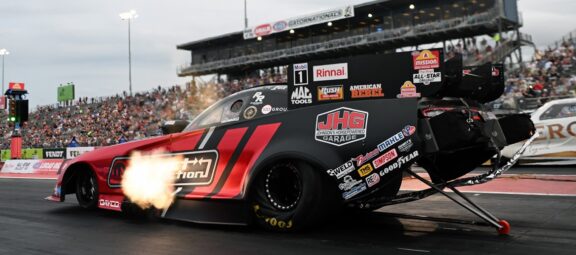 Tony Stewart Doing Double Duty at NHRA Arizona Nationals