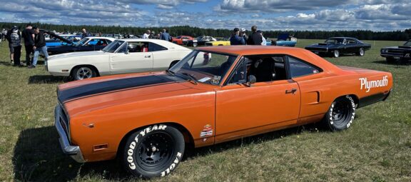 Orsa Drag Fest 2024: Two Decades of Mopar<sub class="realign subscript">&reg;</sub> Muscle