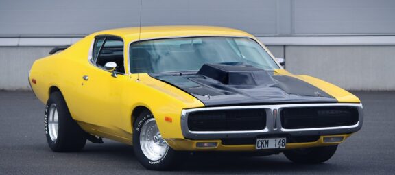 The Discreet Yellow Charger