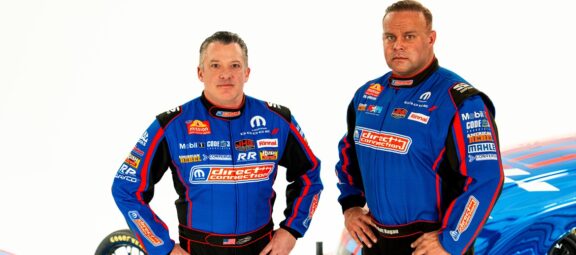 Stewart, Hagan Bring New Red-and-blue TSR Direct Connection Dodge//SRT® Nitro Machines to 2025 Season Opener at NHRA Gatornationals