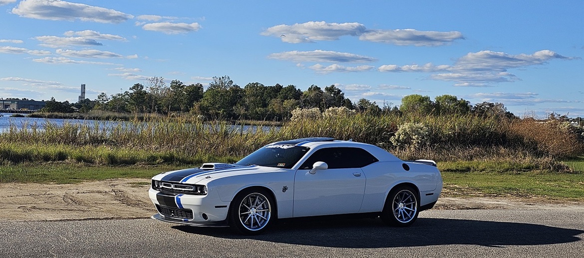 Steve Smits’ Angry Bee Dodge Challenger Shaker is a Showstopper